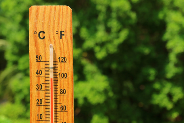 Caldo intenso fino a 37 gradi, in arrivo forti temporali
