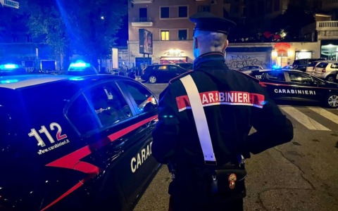 A Borgo Ticino arrestato un 52enne con cocaina e armi