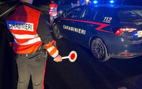 Cedimenti sulla pavimentazione, chiuso un tratto per due settimane
