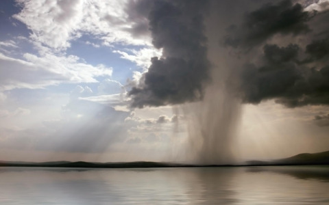 Temporali in arrivo, allerta gialla per due giorni