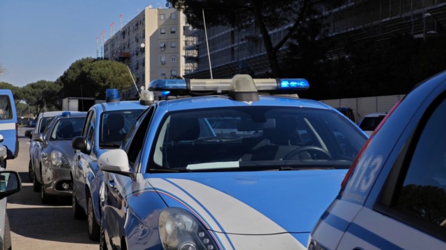 Rifiuto ingombrante abbandonato, scattano le verifiche